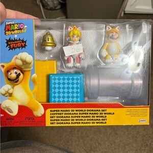 Nintendo Super Mario 3D World Diorama Set - Yellow, Blue, White